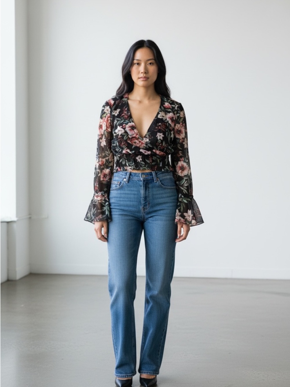 New stylestalker long sleeve floral blouse size XS